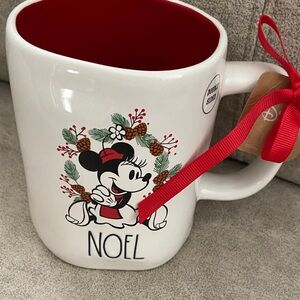 Disney White and Red Minnie Mouse Noel Mug